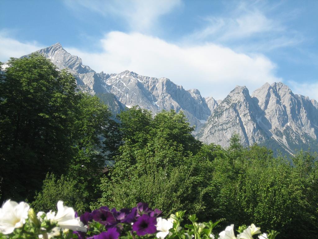 Gaestehaus Nicole Garmisch-Partenkirchen Dış mekan fotoğraf