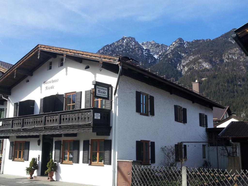 Gaestehaus Nicole Garmisch-Partenkirchen Dış mekan fotoğraf