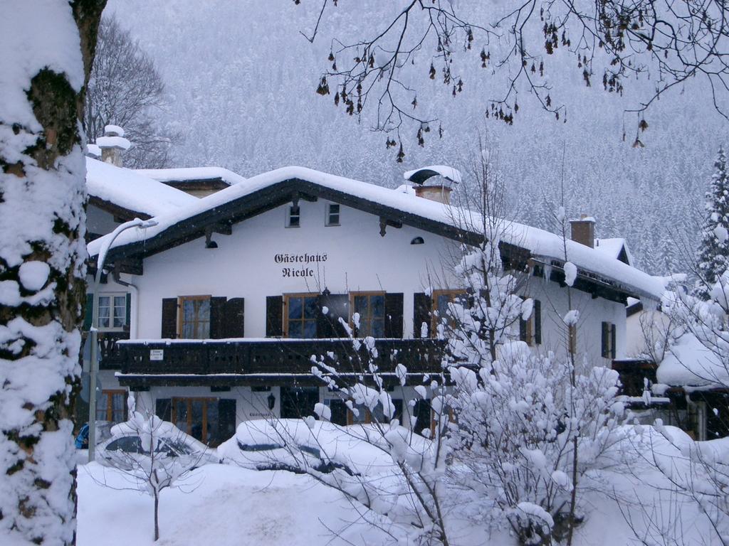 Gaestehaus Nicole Garmisch-Partenkirchen Dış mekan fotoğraf