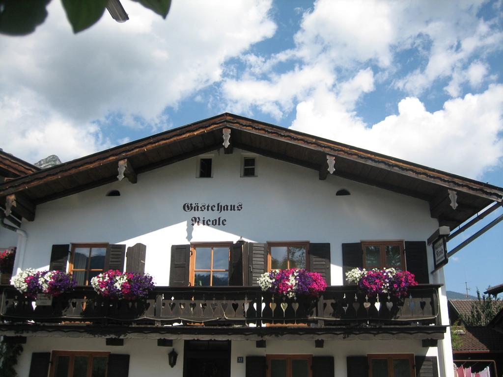 Gaestehaus Nicole Garmisch-Partenkirchen Dış mekan fotoğraf