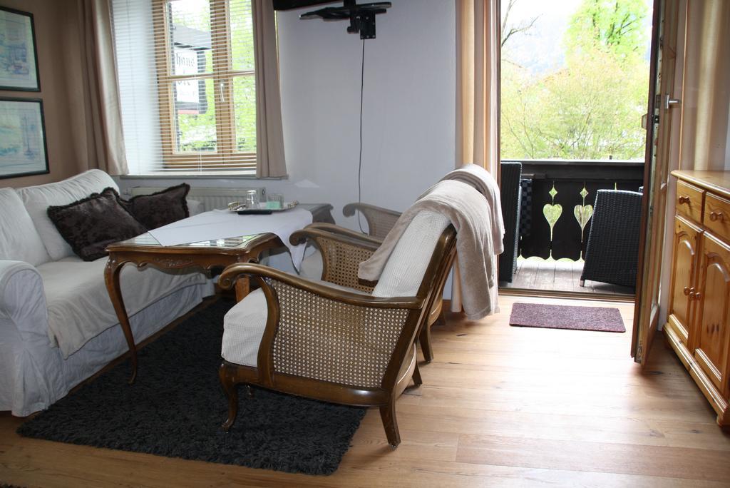 Gaestehaus Nicole Garmisch-Partenkirchen Dış mekan fotoğraf